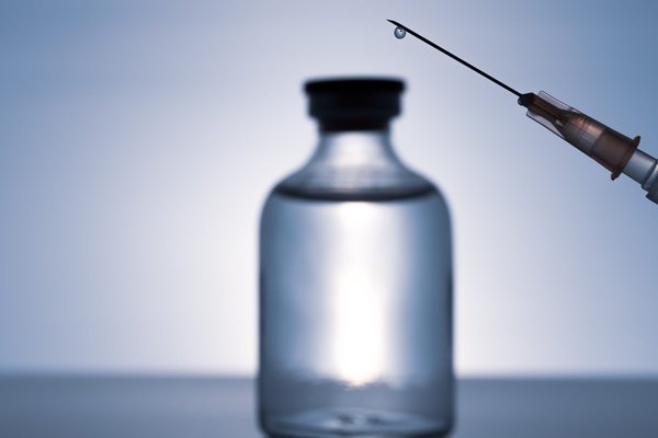 Aréaliser une injection d'acide hyaluronique à lille